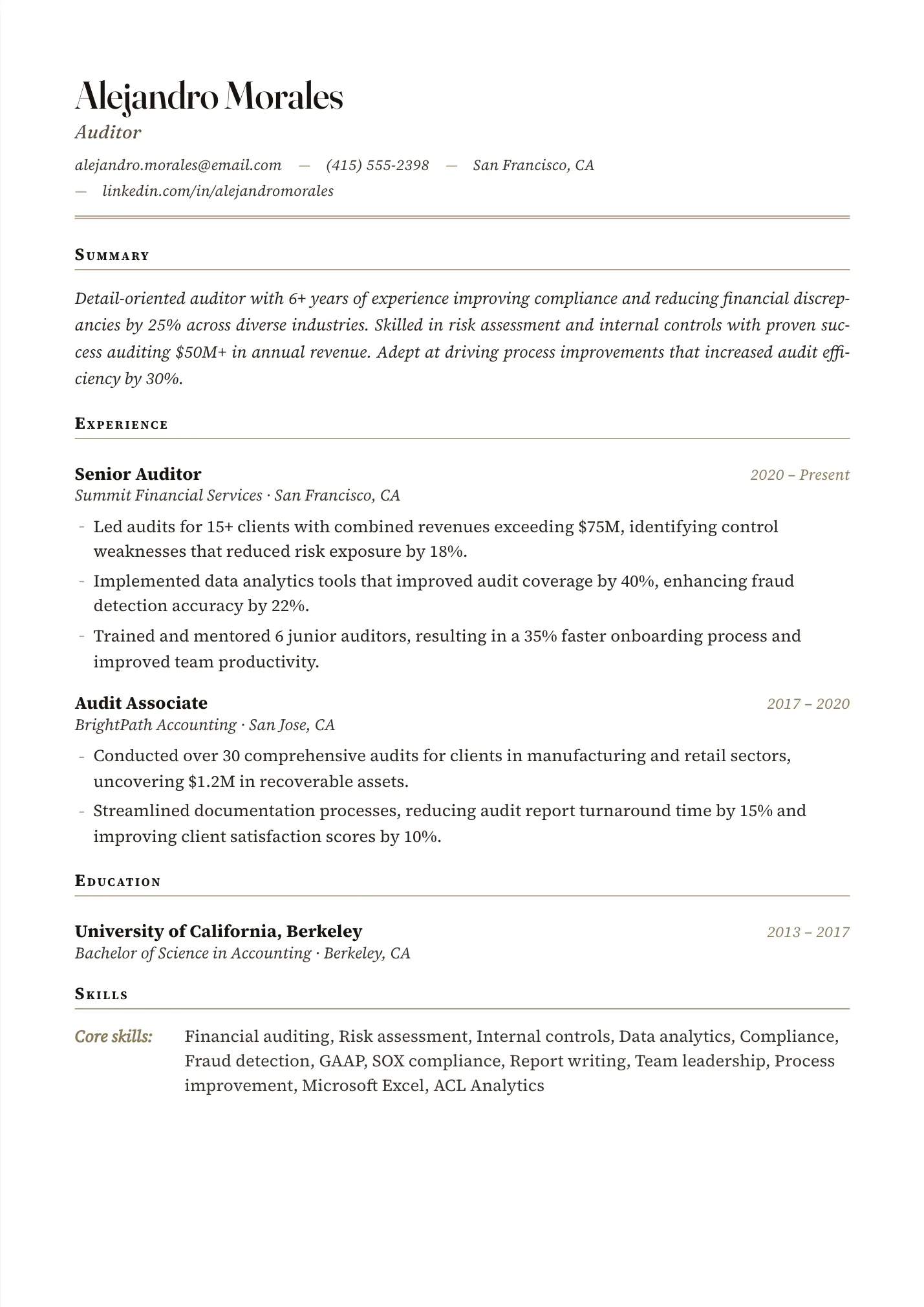 Auditor resume example as a one-page PDF in the LuckyResume editor